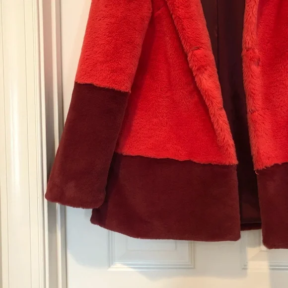 NWT Trina Turk Pink Faux Fur Jacket - Picture 5 of 10